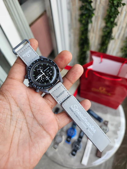 Omega Speedmaster Moonswatch Grey black