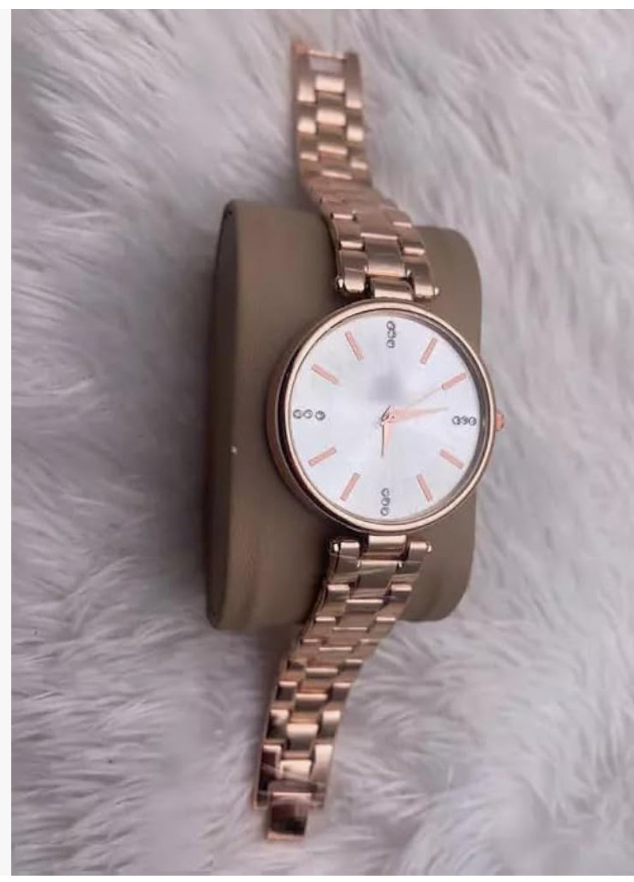 Woman white dial