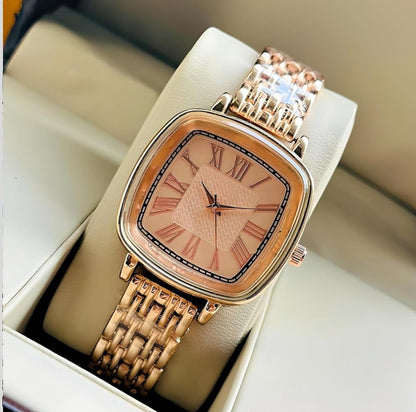Rosegold dial with square suffer belt