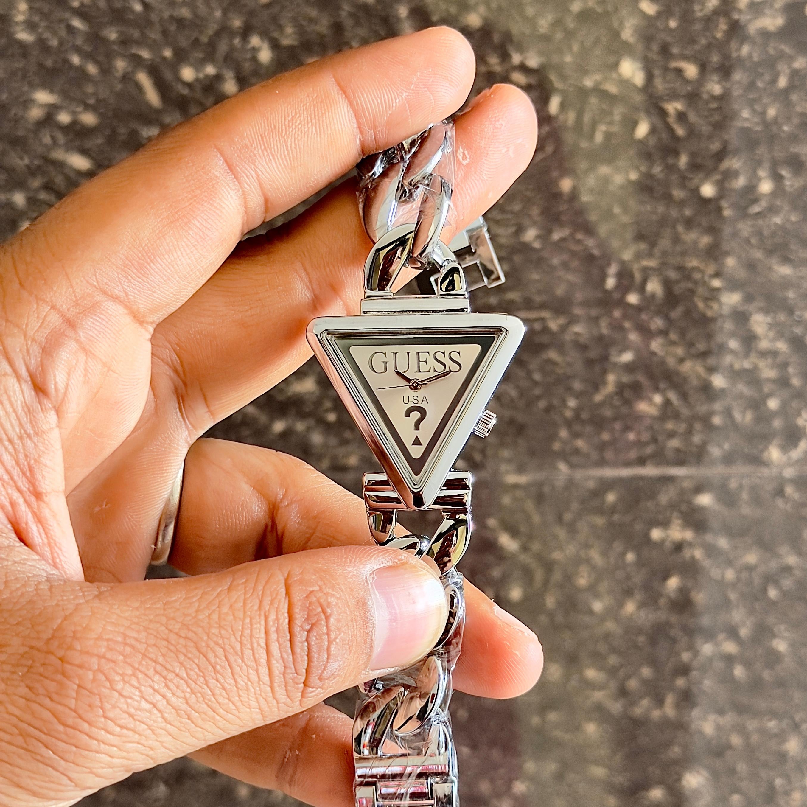 Guess Silver Triangle dial
