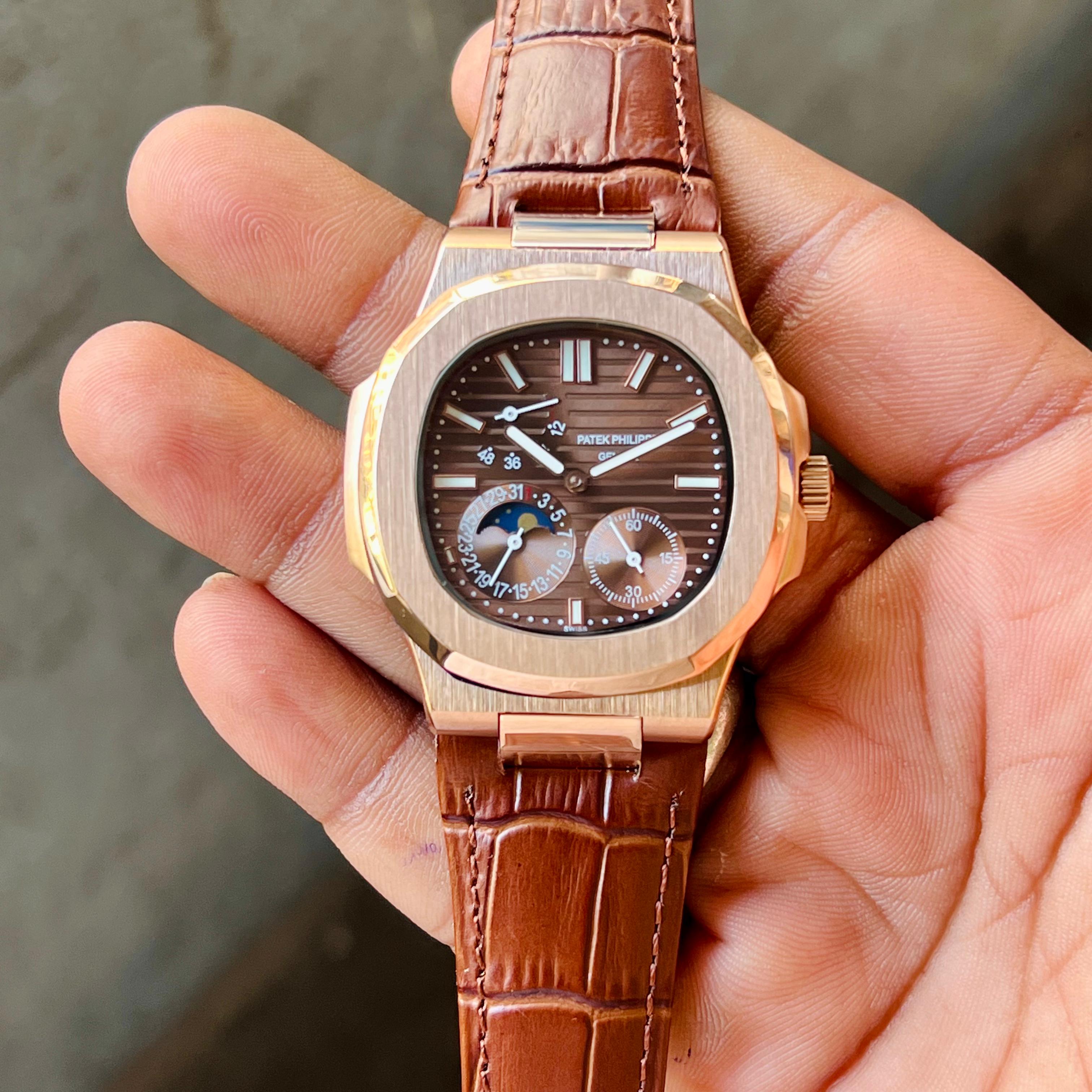 Patek Philippe Nautilus Case Size:40mm - Case Material:Rose Gold - Movement:Automatic Winding
