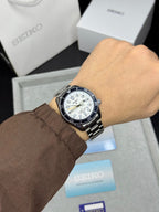 Seiko white dial quartz men's watch with silver bracelet