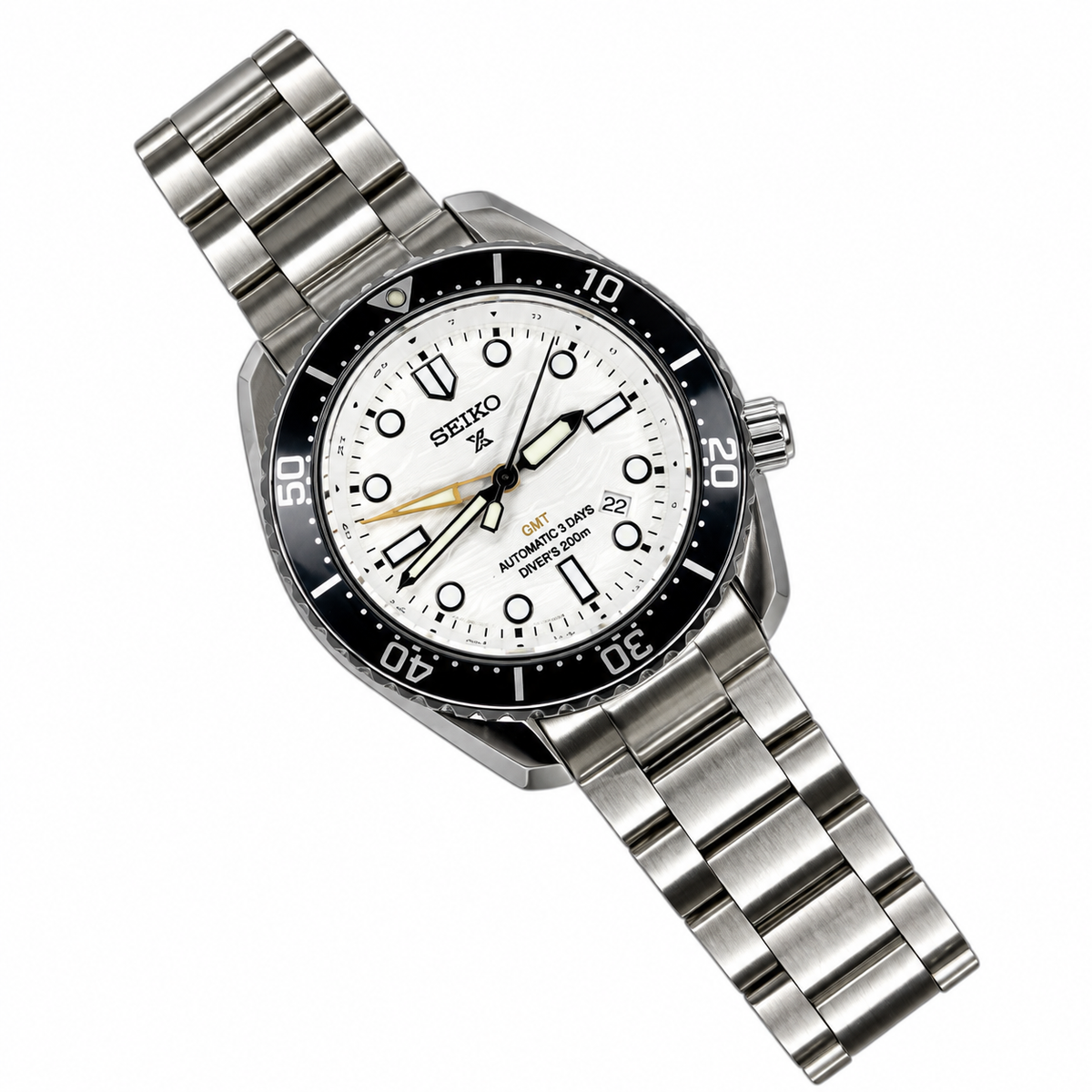 Seiko white dial quartz men's watch with silver bracelet
